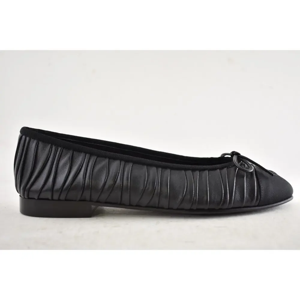 Chanel 26A Black Pleated Lambskin Leather CC Logo Bow Ballet Ballerina Flat 38.5